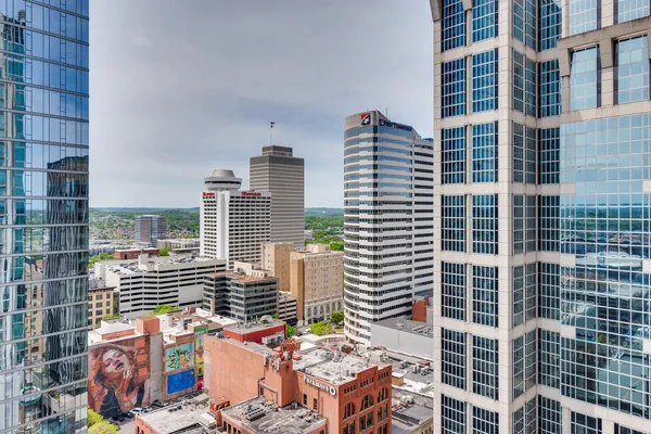 $2,100 | 415 Church Street, Unit 2106, Nashville, TN 37219