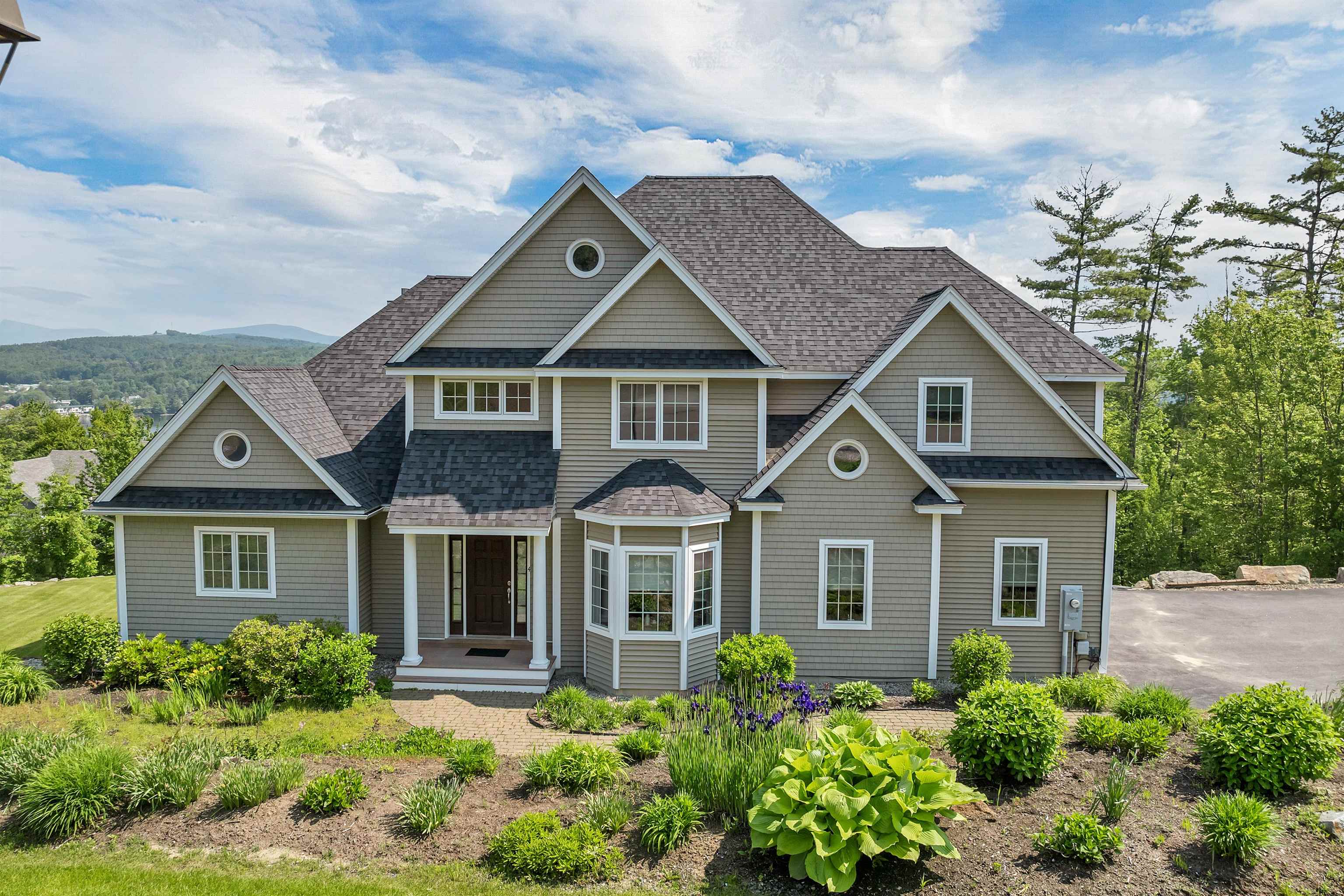 4 Mountain Ridge Drive Meredith, NH 03253 - Photo 2 of 56