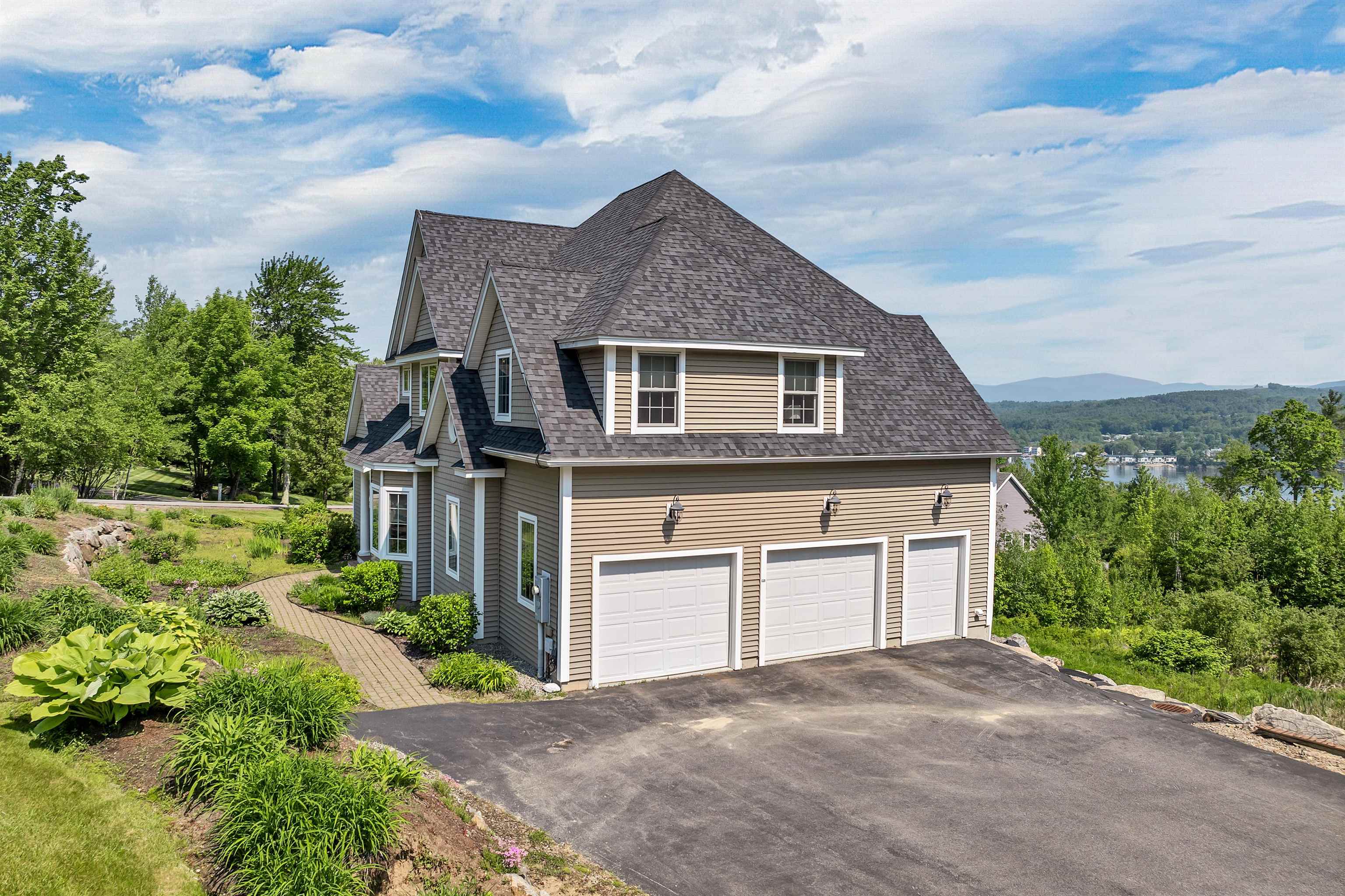 4 Mountain Ridge Drive Meredith, NH 03253 - Photo 6 of 56