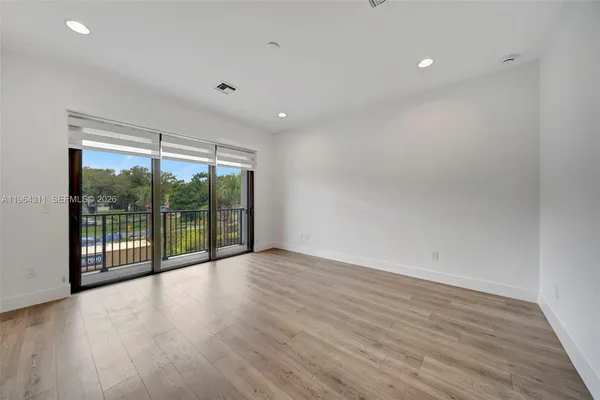 $7,000 | 1454 Southwest 23rd Street, Fort Lauderdale, FL 33315