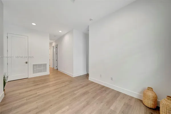 $7,000 | 1454 Southwest 23rd Street, Fort Lauderdale, FL 33315