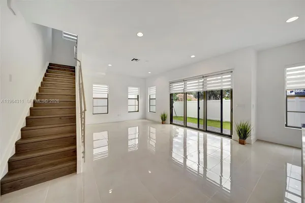 $7,000 | 1454 Southwest 23rd Street, Fort Lauderdale, FL 33315