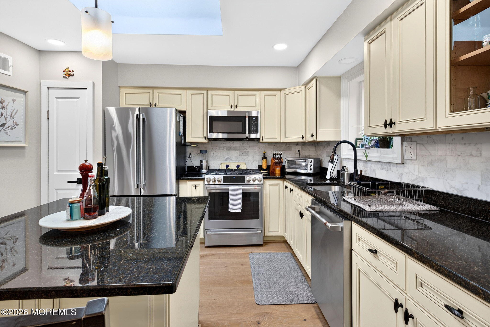885 Yellowbank Road Toms River, NJ 08753 - Photo 8 of 31 10-web-or-mls-011_IMG_4811