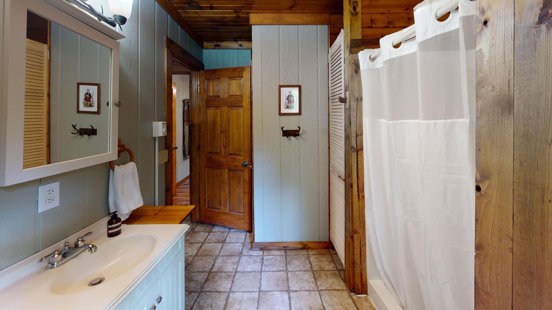23865 Pole Ridge Road Laurelville, OH 43135 - Photo 35 of 37 Scottish-Ridge-Ridgeview-Bathroom