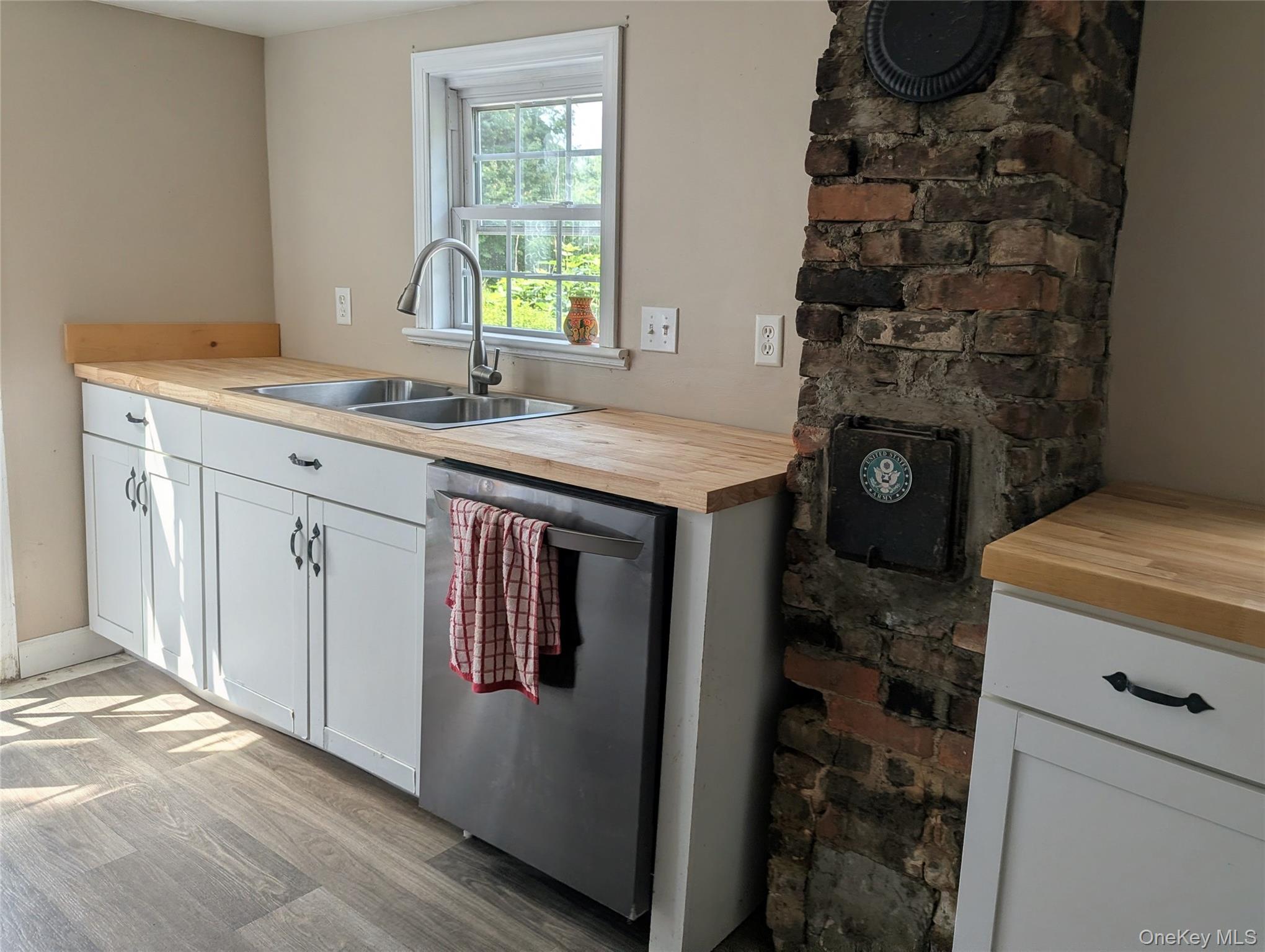 122 Castle High Road Middletown, NY 10940 - Photo 10 of 44