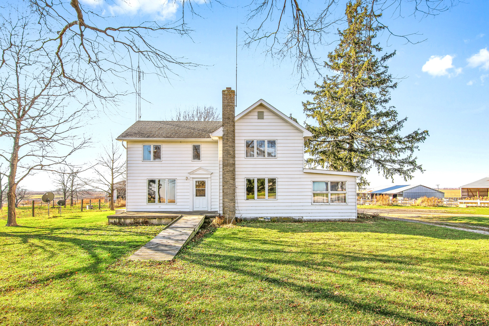 26907 Esmond Road Esmond, IL 60129 - Photo 1 of 37