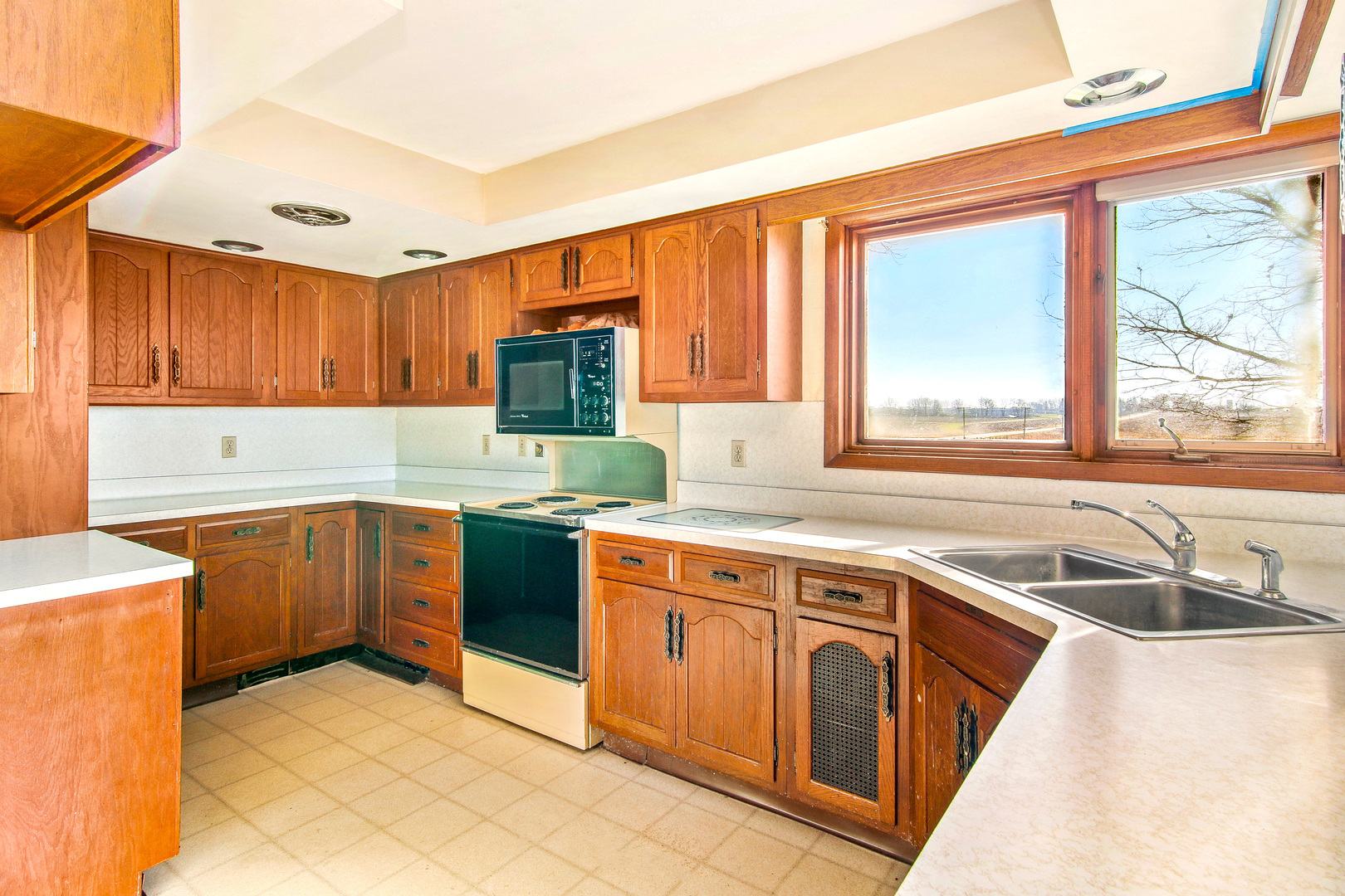 26907 Esmond Road Esmond, IL 60129 - Photo 16 of 37