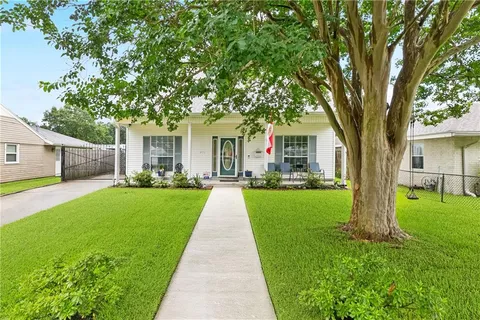 $359,000 | 471 Roseland Parkway, Harahan, LA 70123