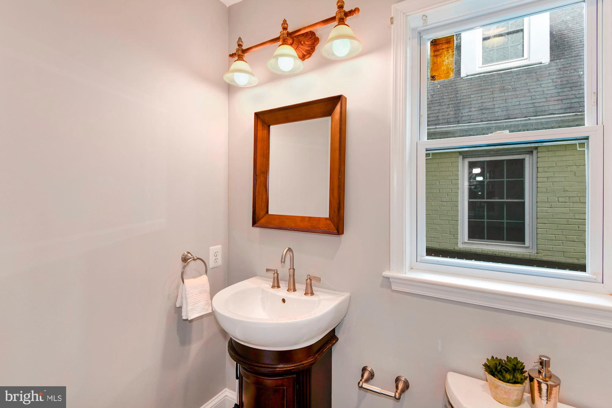 4700 Rosedale Avenue Bethesda, MD 20814 - Photo 14 of 38 Gallery Image 14