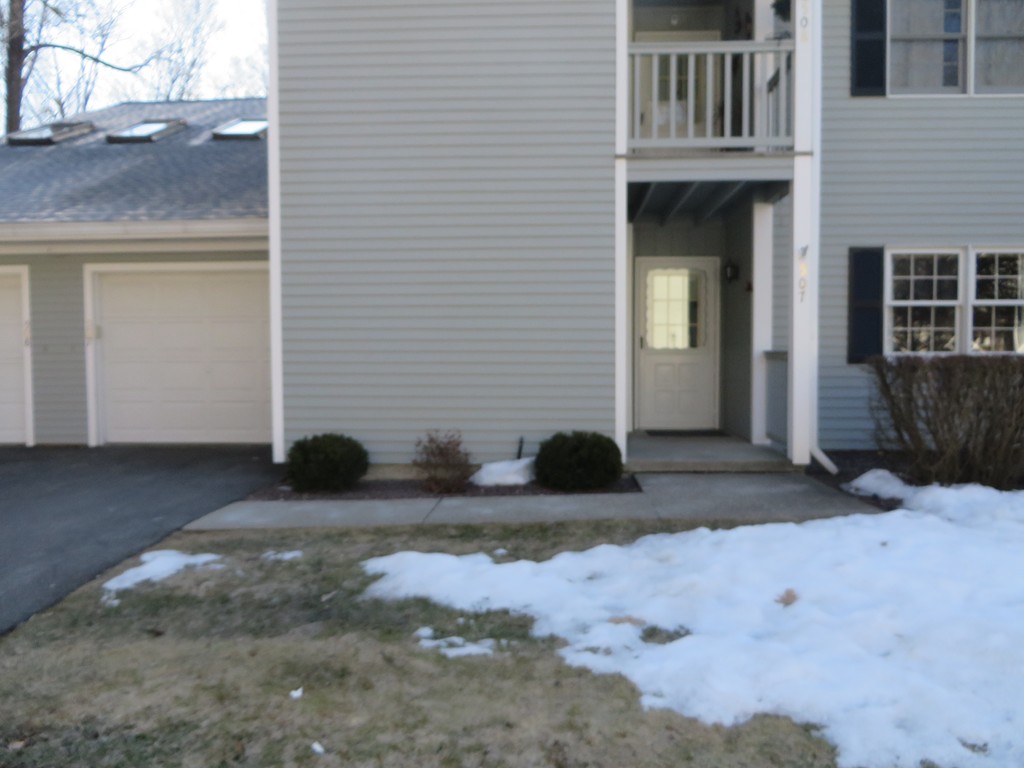 507 Country Side Road, Unit 507 Greenfield, MA 01301 - Photo 1 of 18 Gallery Image 1