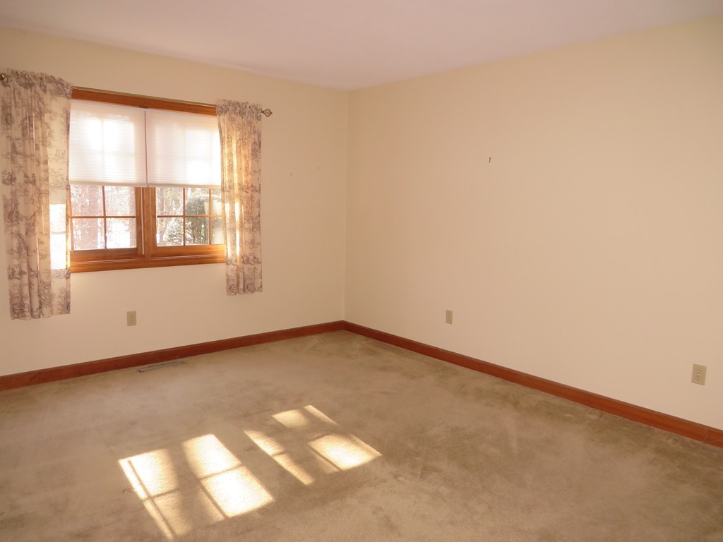 507 Country Side Road, Unit 507 Greenfield, MA 01301 - Photo 11 of 18 Gallery Image 11