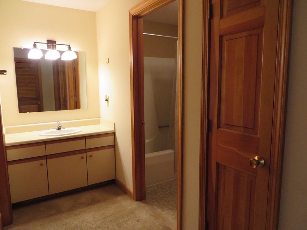 507 Country Side Road, Unit 507 Greenfield, MA 01301 - Photo 12 of 18 Gallery Image 12
