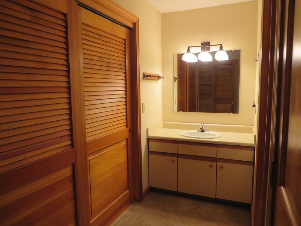 507 Country Side Road, Unit 507 Greenfield, MA 01301 - Photo 13 of 18 Gallery Image 13