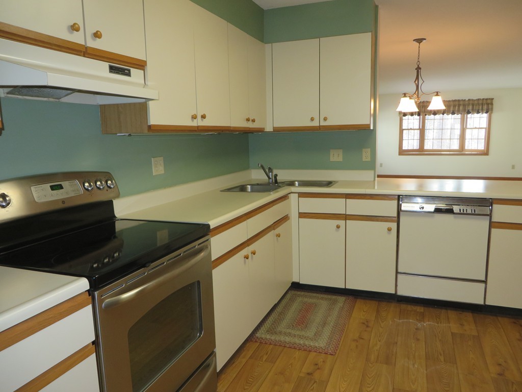 507 Country Side Road, Unit 507 Greenfield, MA 01301 - Photo 2 of 18 Gallery Image 2