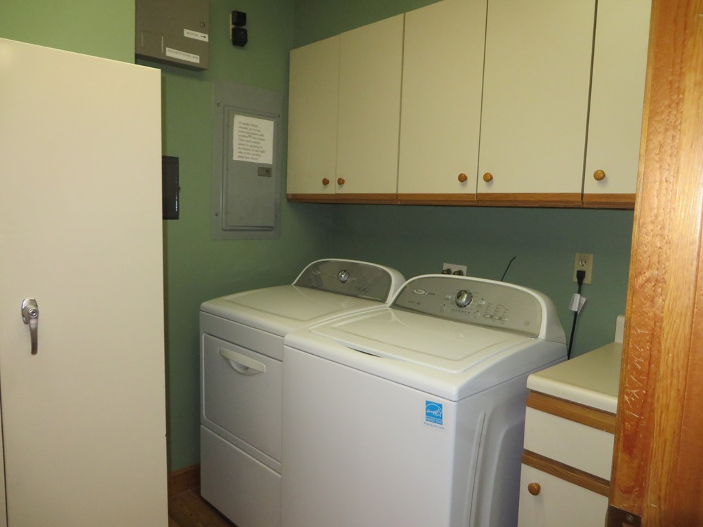 507 Country Side Road, Unit 507 Greenfield, MA 01301 - Photo 4 of 18 Gallery Image 4