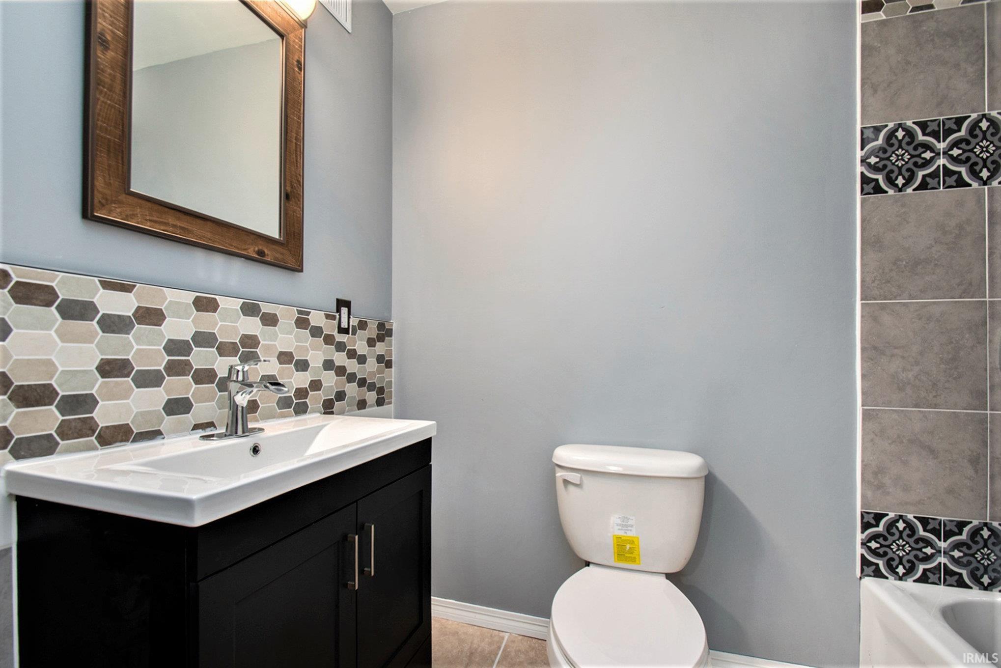 1043 North Johnson Street South Bend, IN 46628 - Photo 23 of 26