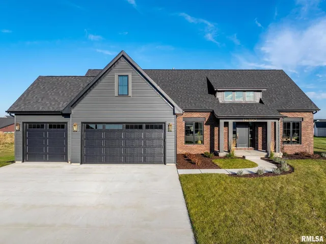 $744,923 | 5167 Lakeside Court, Bettendorf, IA 52722