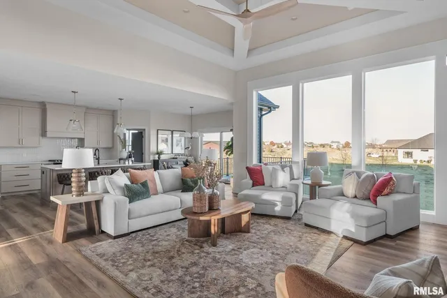 $744,923 | 5167 Lakeside Court, Bettendorf, IA 52722