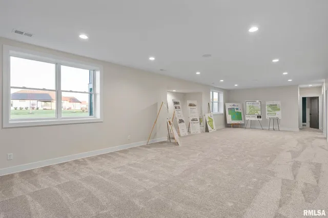 $744,923 | 5167 Lakeside Court, Bettendorf, IA 52722