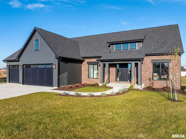 $744,923 | 5167 Lakeside Court, Bettendorf, IA 52722