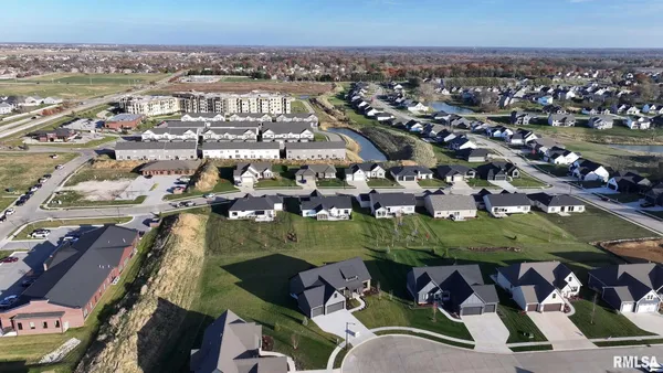 $744,923 | 5167 Lakeside Court, Bettendorf, IA 52722