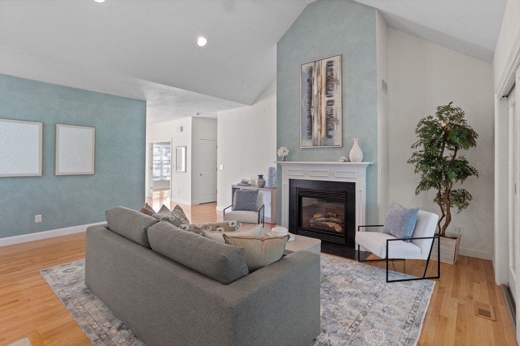 15 Stone Ridge Road, Unit 15 Westford, MA 01886 - Photo 8 of 42 Gallery Image 8