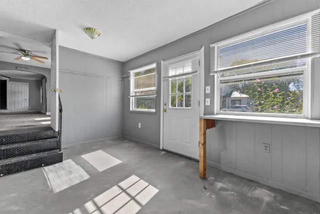 $159,900 | 2342 East Montgomery Road, Hillsdale, MI 49242