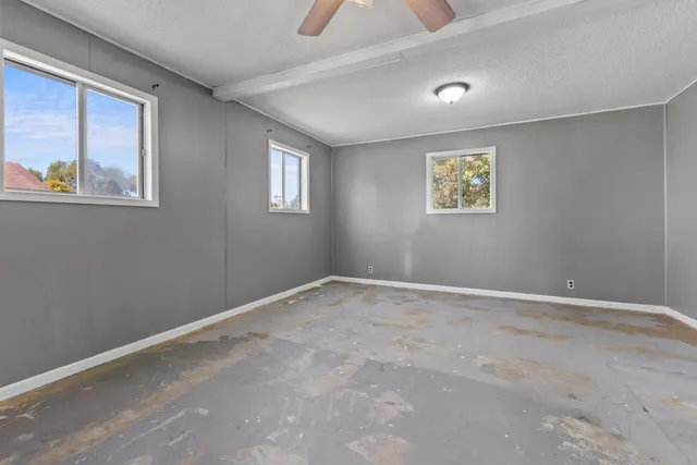 $159,900 | 2342 East Montgomery Road, Hillsdale, MI 49242