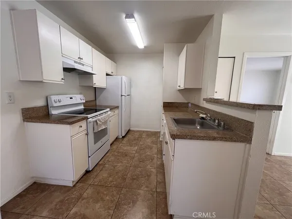 $2,000 | 1265 Kendall Drive, Unit 1714, San Bernardino, CA 92407
