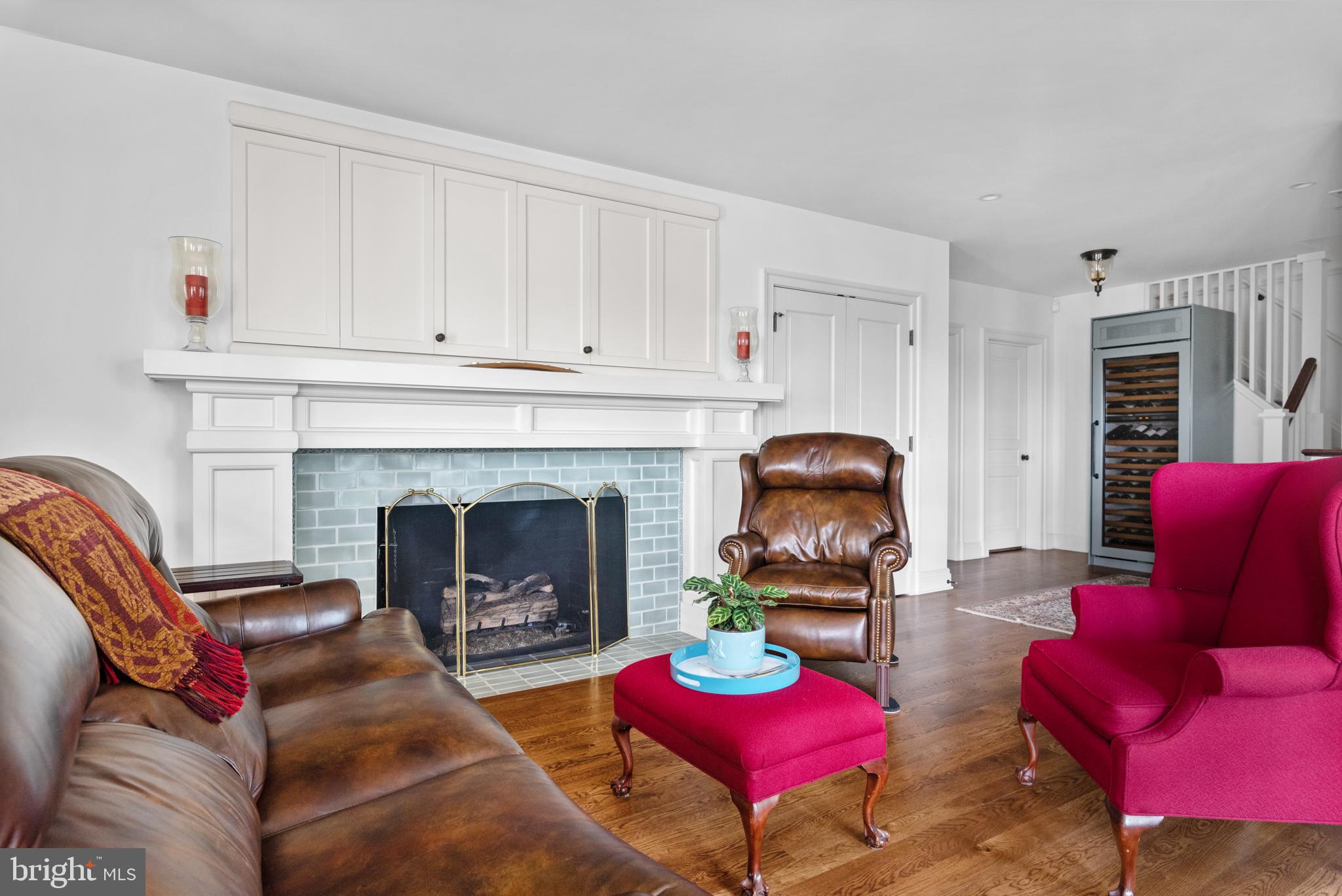 2013 Homewood Road Annapolis, MD 21409 - Photo 120 of 131 Enclosed TV above gas fireplace