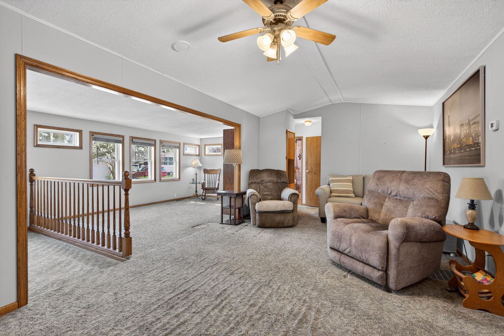 1 Largemouth Lane Wilmington, IL 60481 - Photo 5 of 47 a living room with furniture