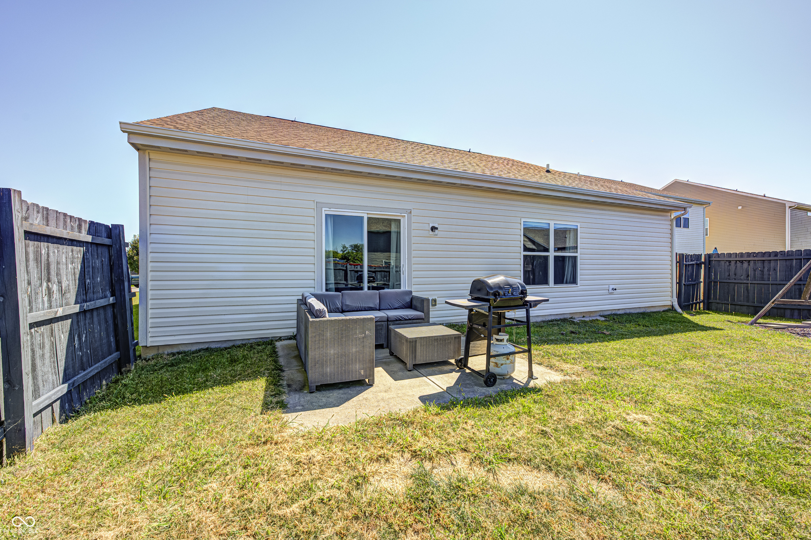 2748 Autumn Road Indianapolis, IN 46229 - Photo 2 of 2