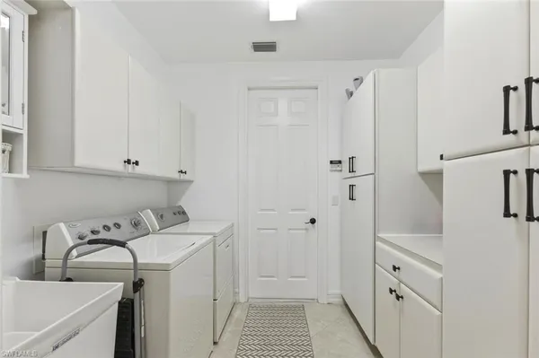 $9,000 | 18127 Royal Hammock Boulevard, Naples, FL 34114