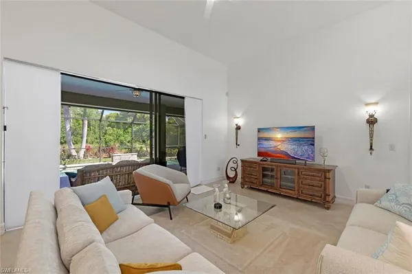 $9,000 | 18127 Royal Hammock Boulevard, Naples, FL 34114