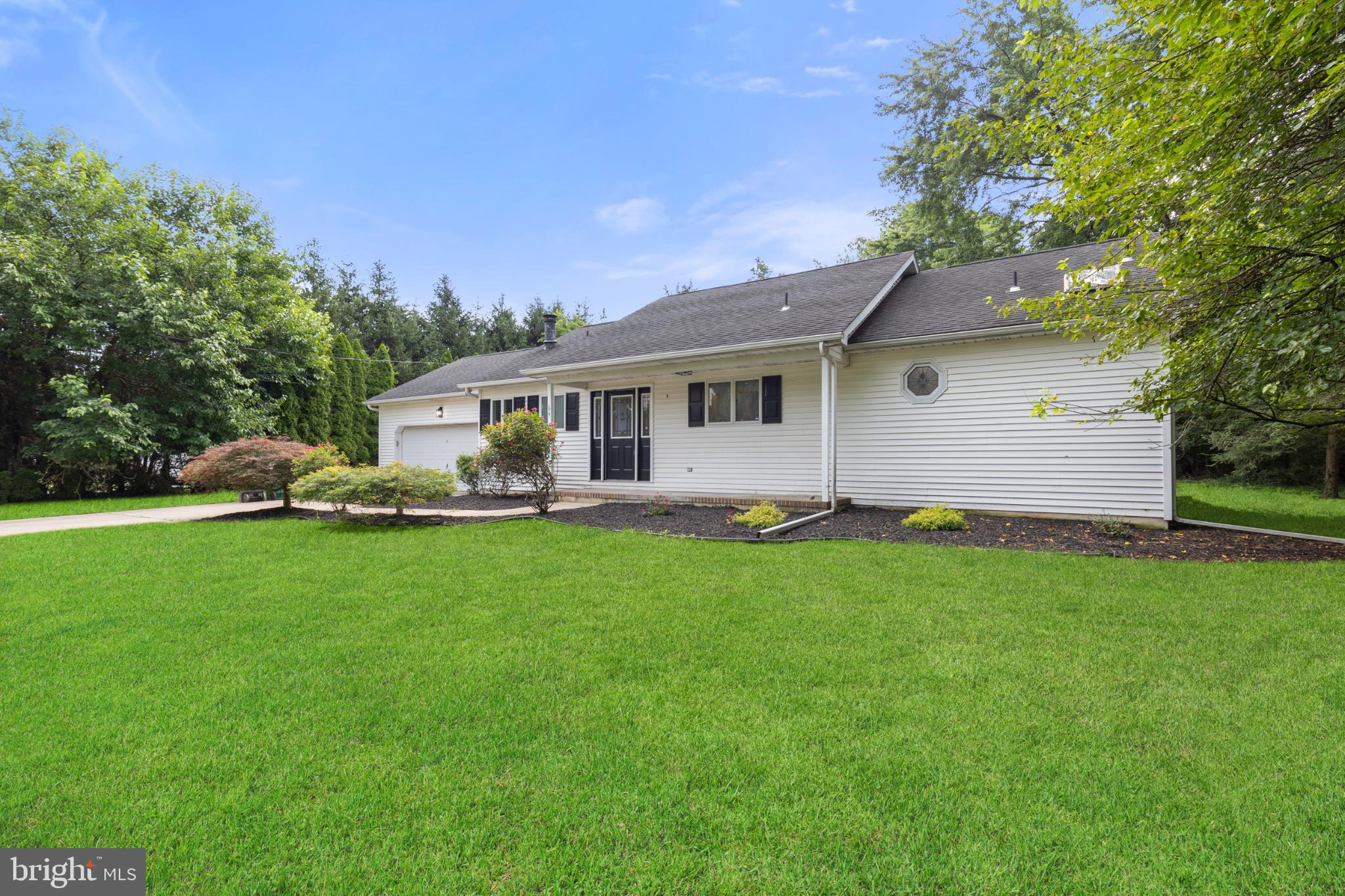 64 Fern Road Bridgeton, NJ 08302 - Photo 3 of 20 Charming home nestled in lush greenery.