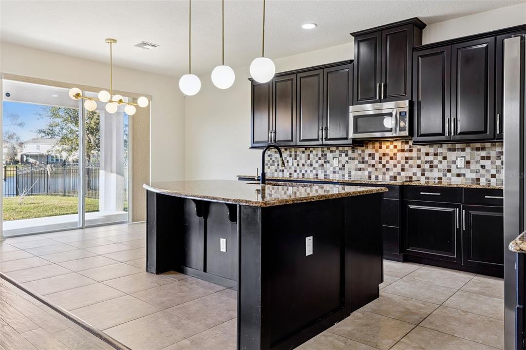 3750 Mount Vernon Way Kissimmee, FL 34741 - Photo 10 of 33