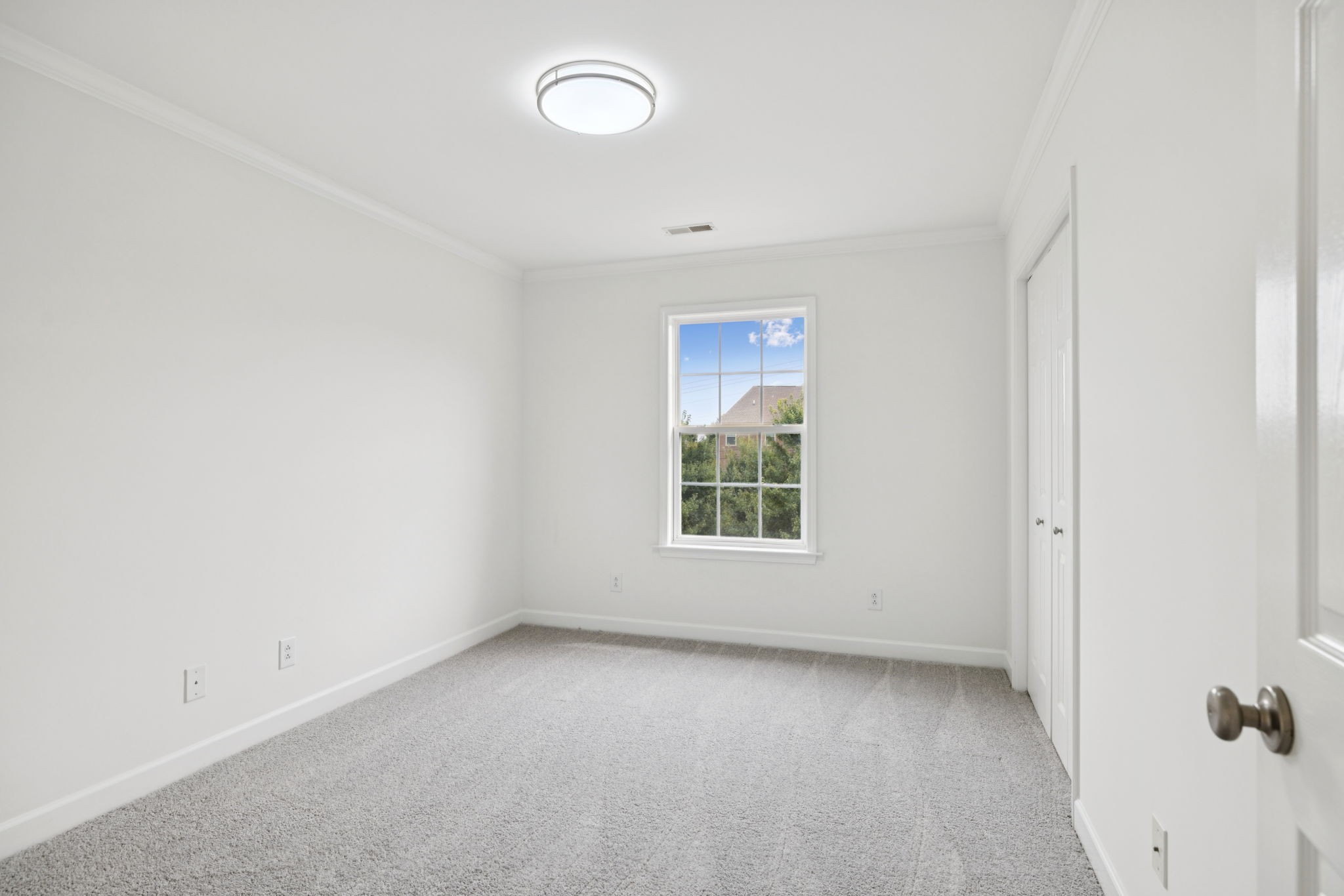 2015 Keene Circle Spring Hill, TN 37174 - Photo 21 of 37 an empty room with a window