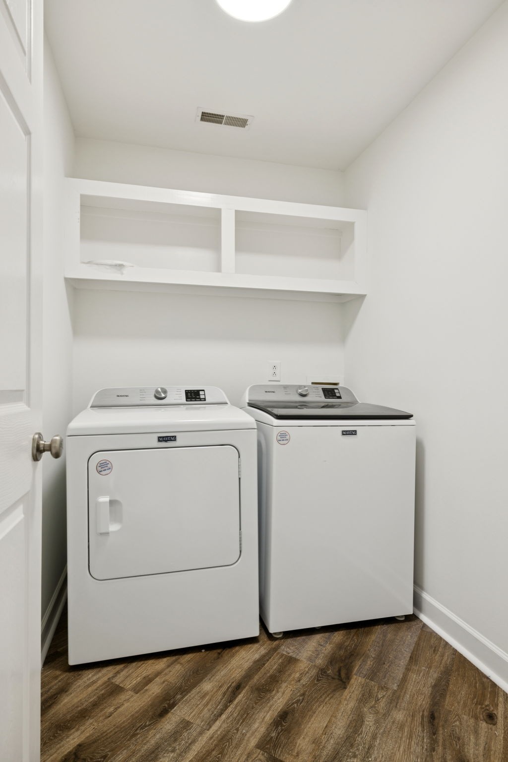 2015 Keene Circle Spring Hill, TN 37174 - Photo 27 of 37 a utility room with washer and dryer