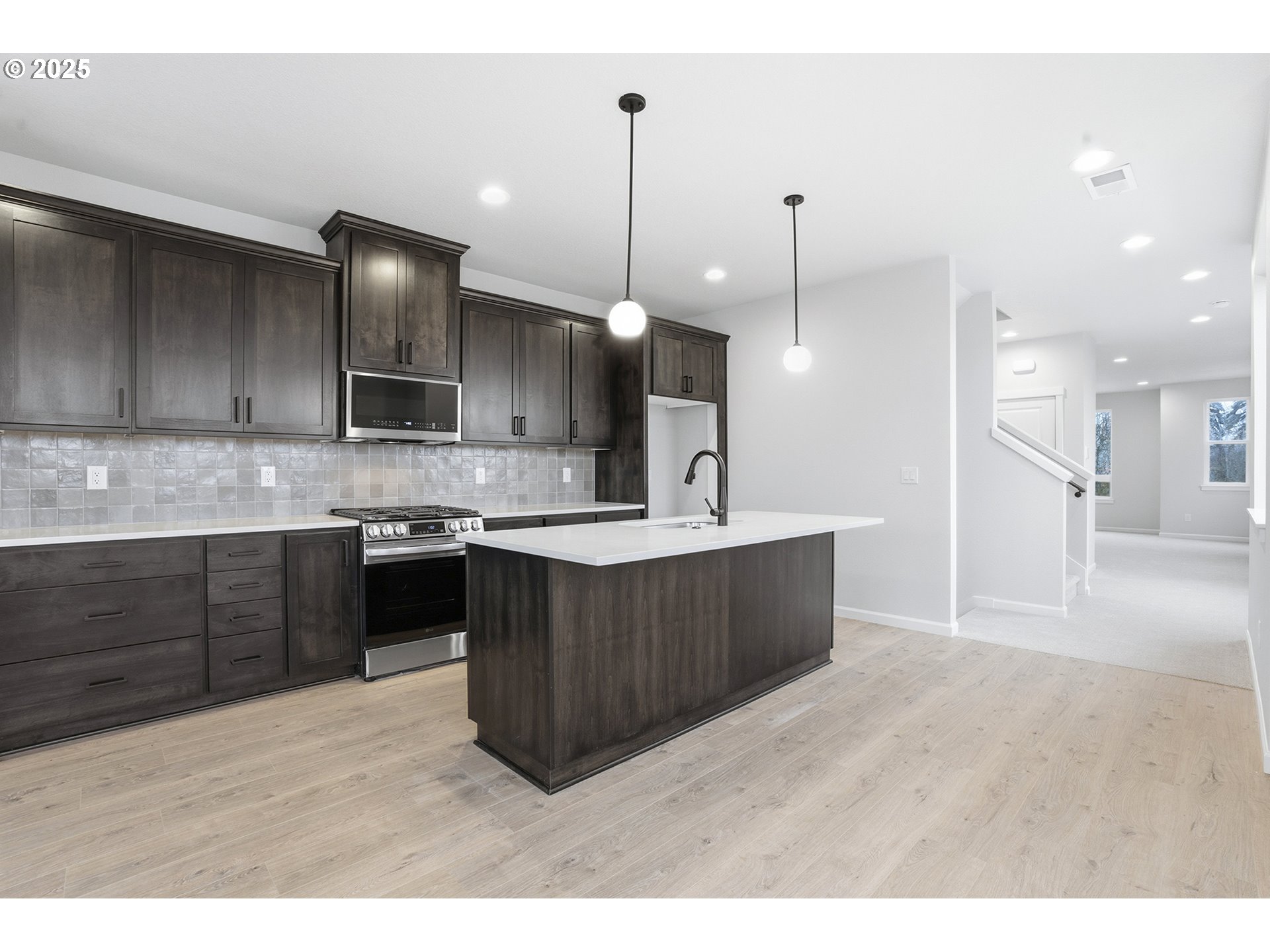 4690 Southeast 2nd Street Gresham, OR 97080 - Photo 12 of 37