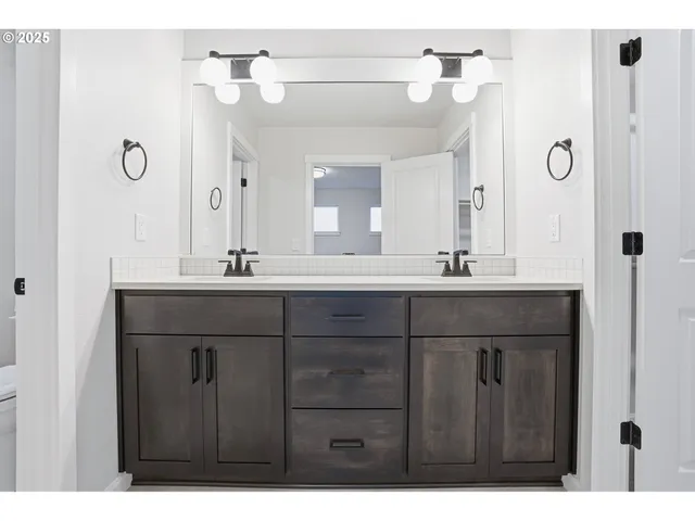 $519,960 | 4690 Southeast 2nd Street, Gresham, OR 97080