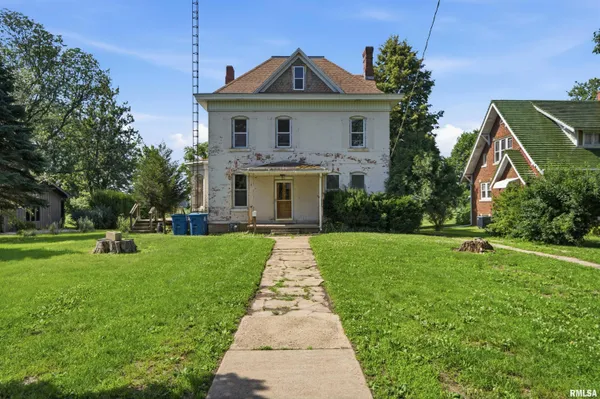 $65,000 | 711 East 4th Street, Minonk, IL 61760