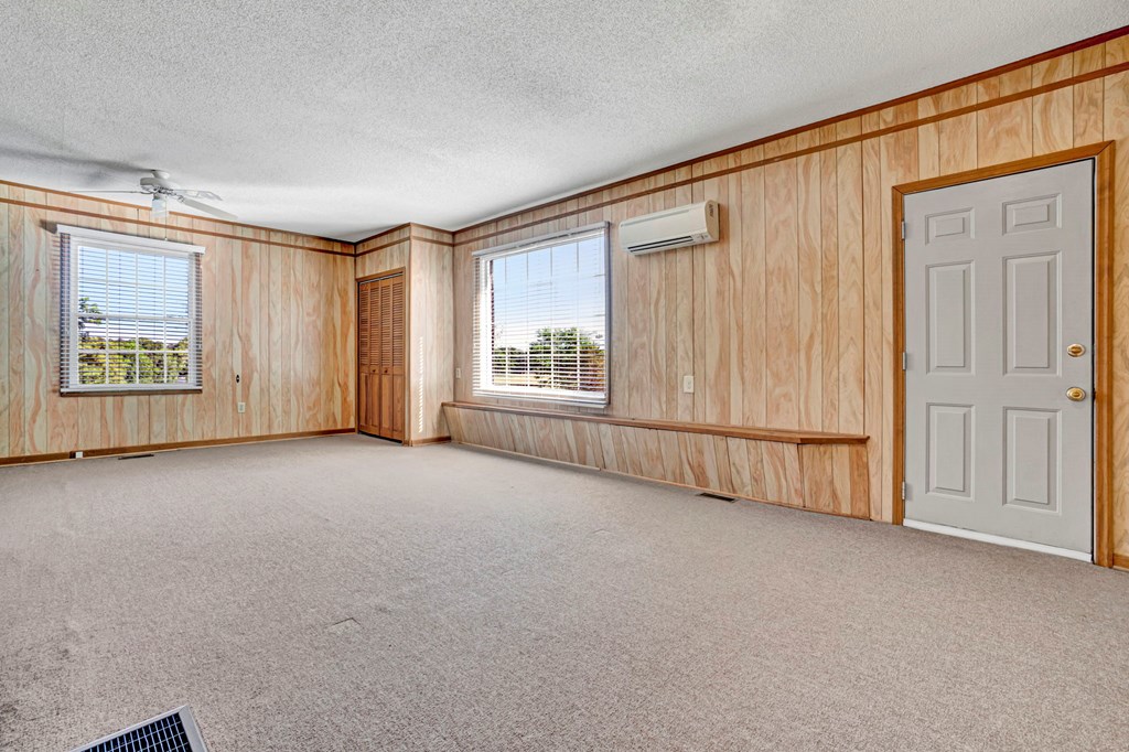 1101 Watts Bridge Road Ninety Six, SC 29666 - Photo 34 of 58 1/1 STUDIO APT - SPLIT AIR UNIT
