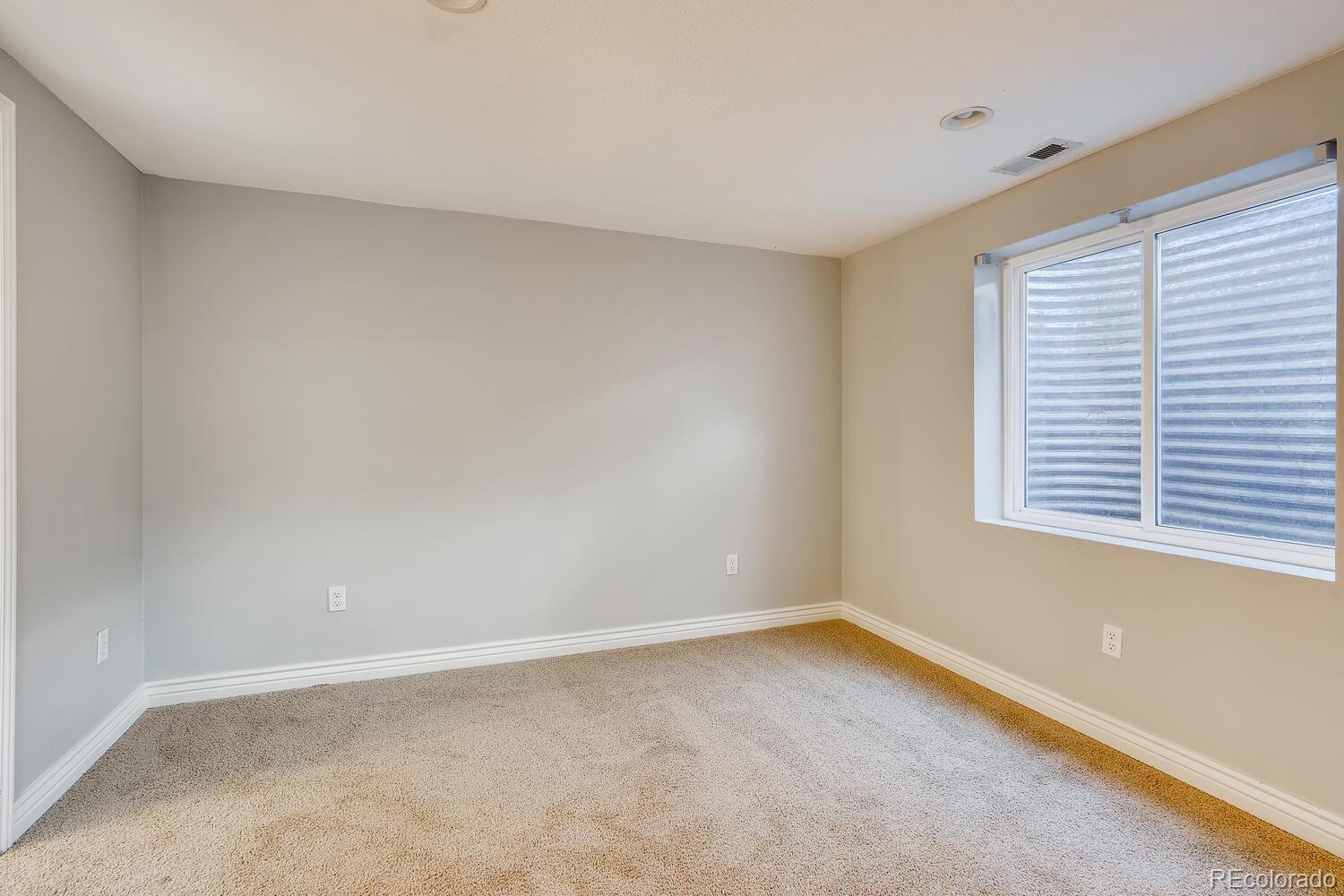 981 Conifer Court Highlands Ranch, CO 80126 - Photo 17 of 24 Gallery Image 17