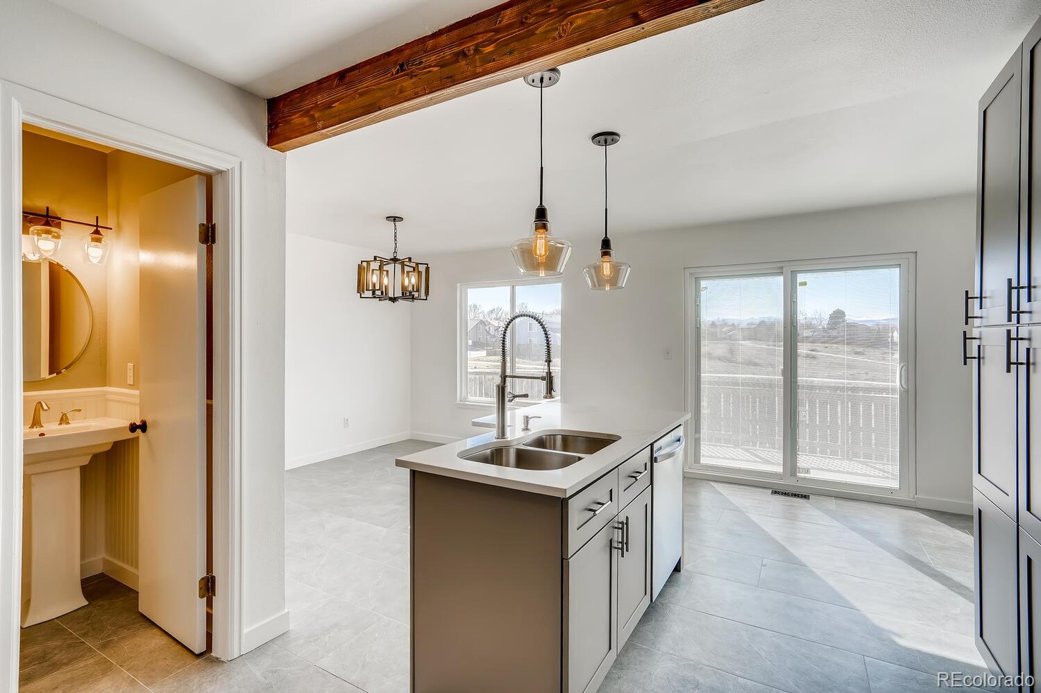 981 Conifer Court Highlands Ranch, CO 80126 - Photo 5 of 24 Gallery Image 5