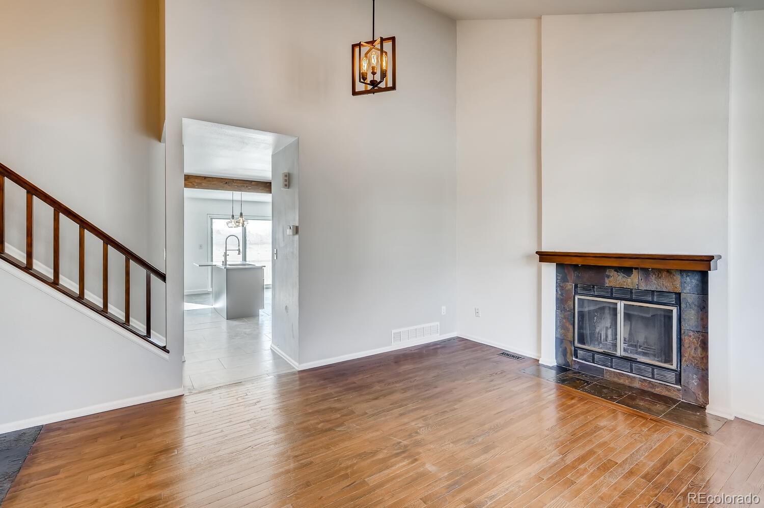 981 Conifer Court Highlands Ranch, CO 80126 - Photo 9 of 24 Gallery Image 9