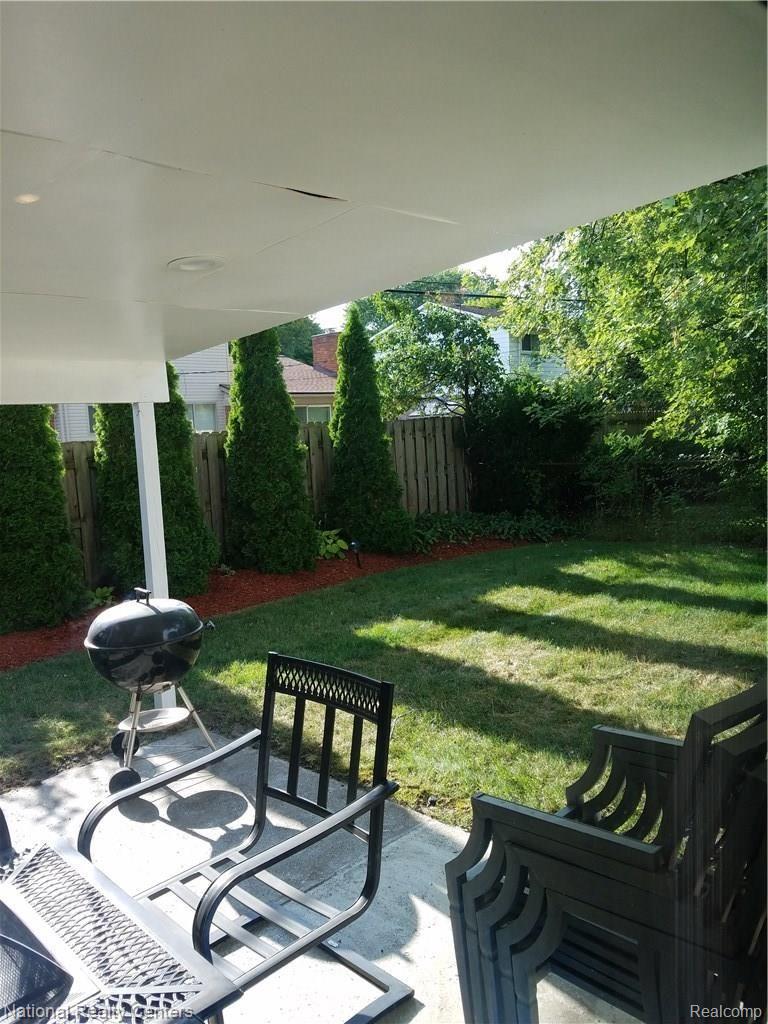 27045 Harvard Road Southfield, MI 48076 - Photo 54 of 66 20180720_183701.jpg