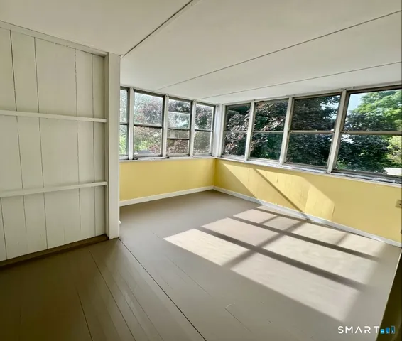 $1,900 | 15 Prospect Street, Essex, CT 06426