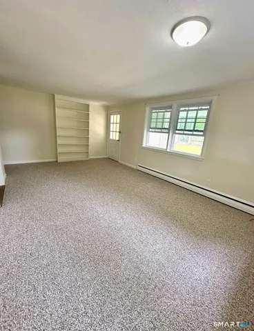 $1,900 | 15 Prospect Street, Essex, CT 06426