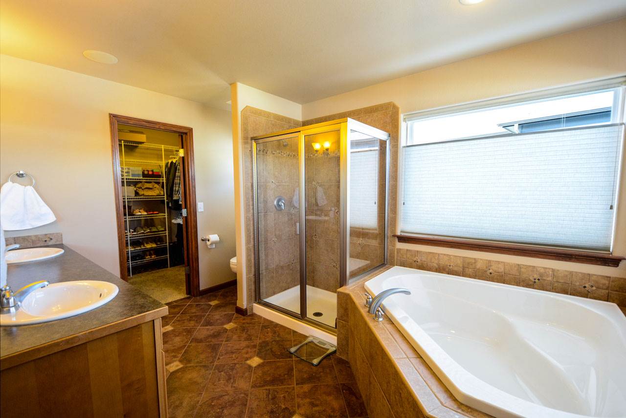 2221 South Meadowview Road Greenacres, WA 99016 - Photo 14 of 20 Gallery Image 14