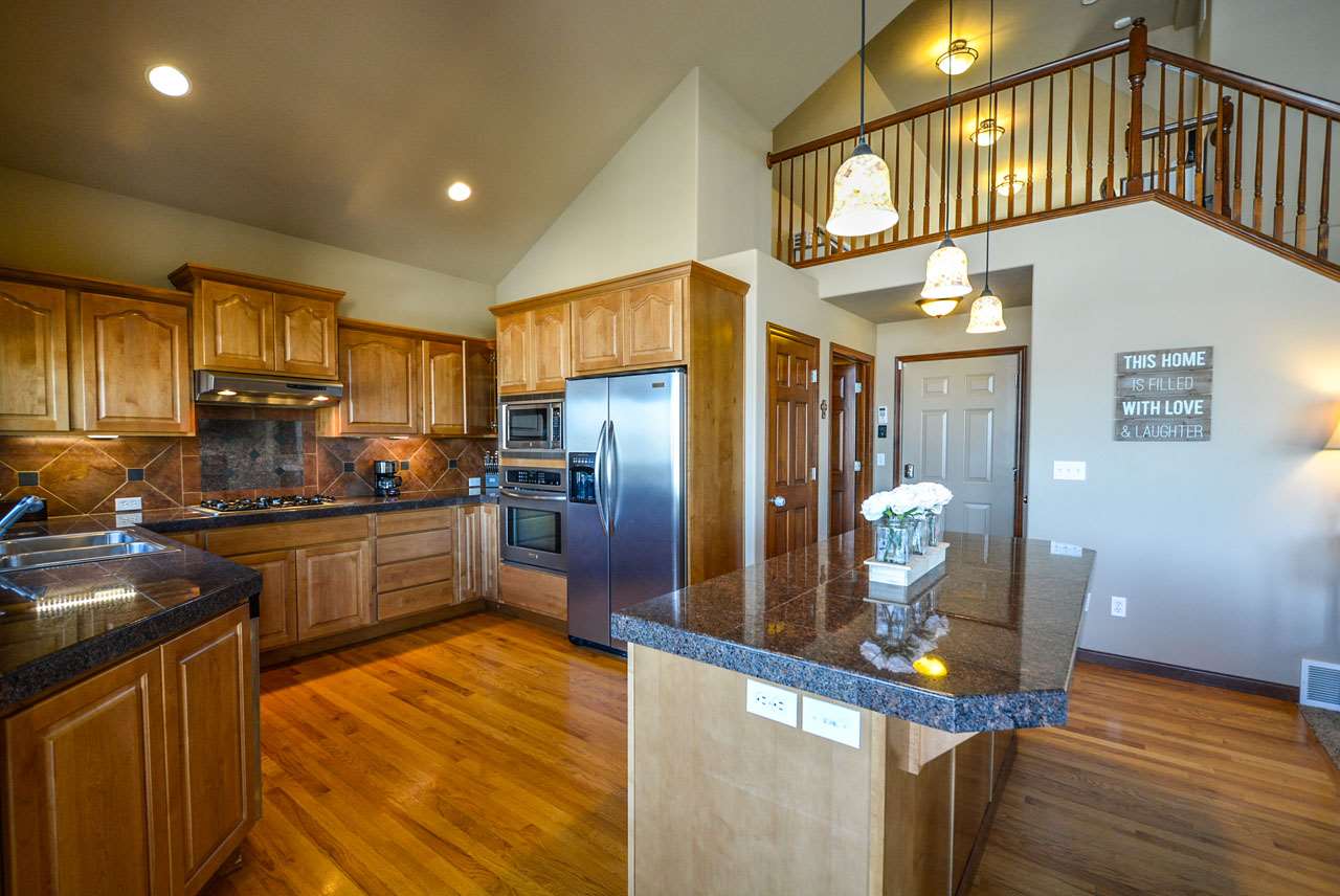 2221 South Meadowview Road Greenacres, WA 99016 - Photo 9 of 20 Gallery Image 9